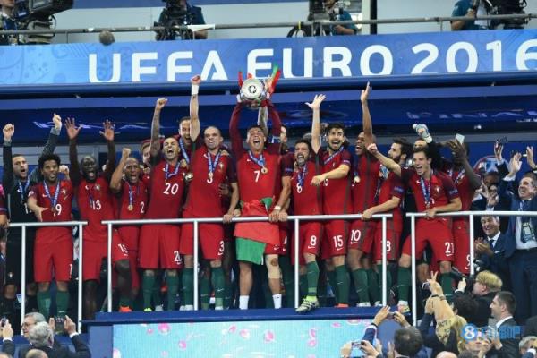 魔笛：2016年葡萄牙小组第三出线最终捧杯，这说明了欧洲杯有多难